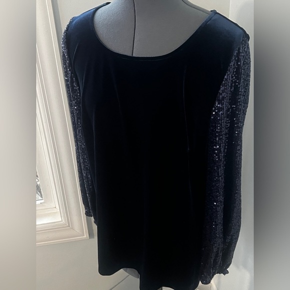 NWT Alex Evenings Sz M Formal Navy Blue Velvet Top with Sequin Long Sleeves - Picture 8 of 16